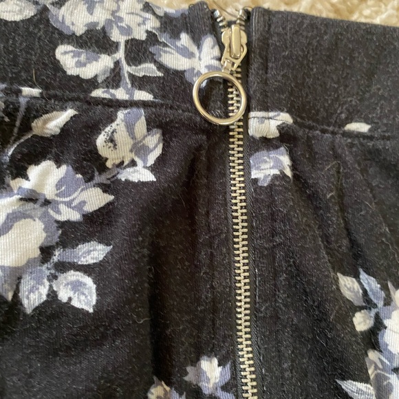 skater skirt - Picture 3 of 4